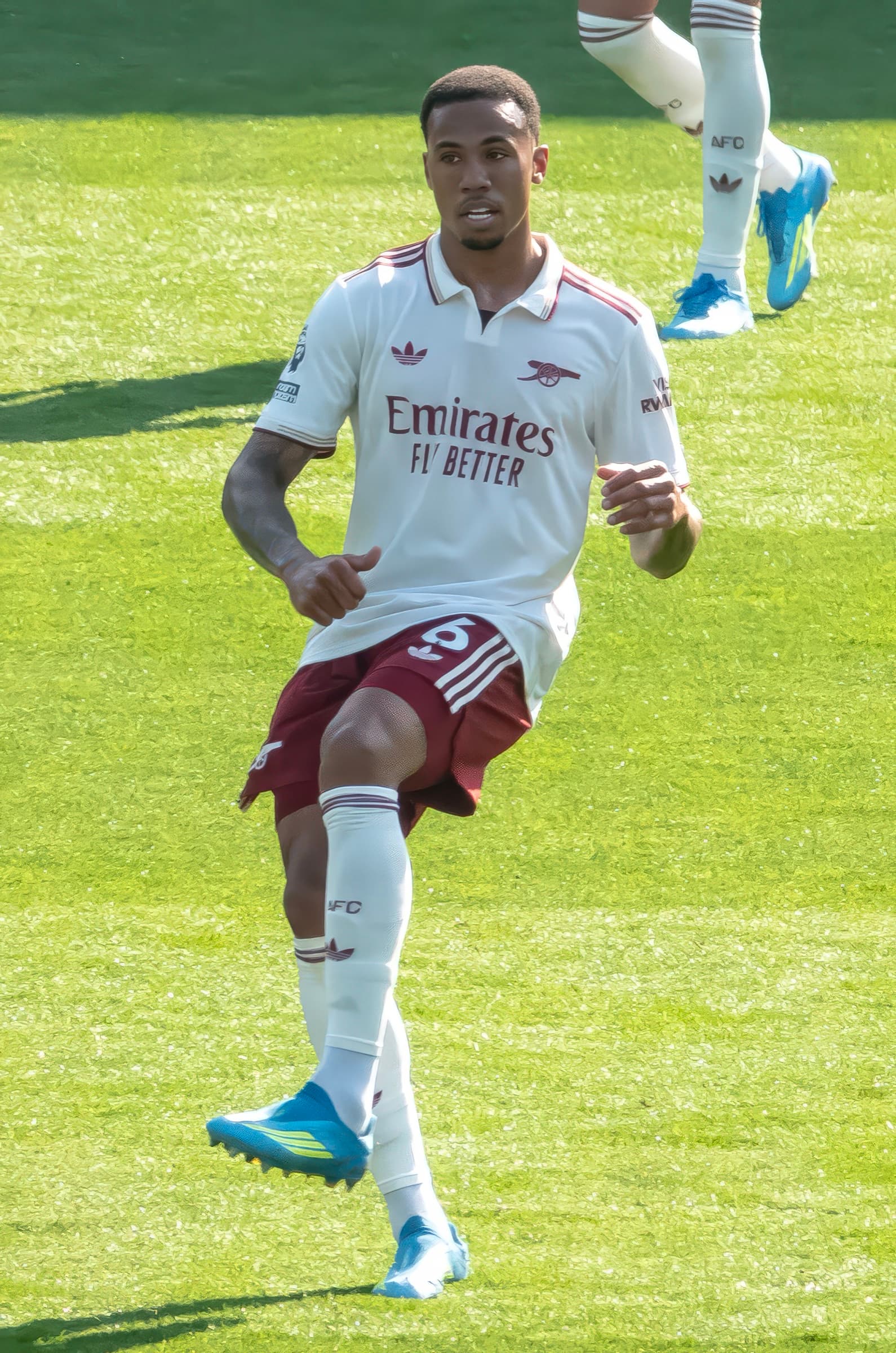 Gabriel Magalhães in an Arsenal shirt
